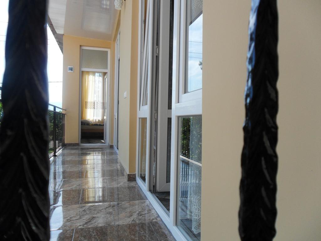 Guest House Nika Kobuleti Εξωτερικό φωτογραφία
