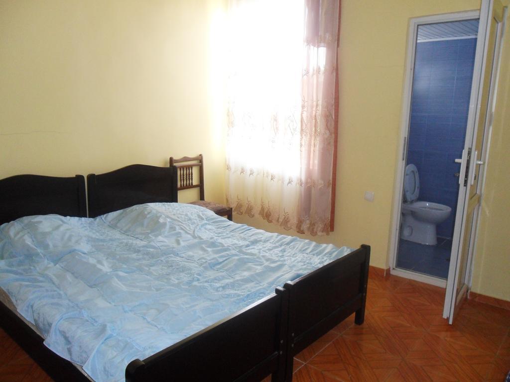 Guest House Nika Kobuleti Εξωτερικό φωτογραφία