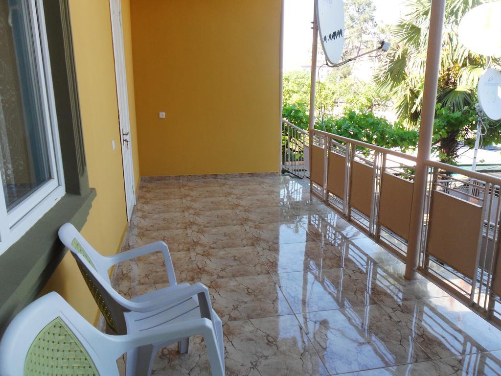 Guest House Nika Kobuleti Εξωτερικό φωτογραφία