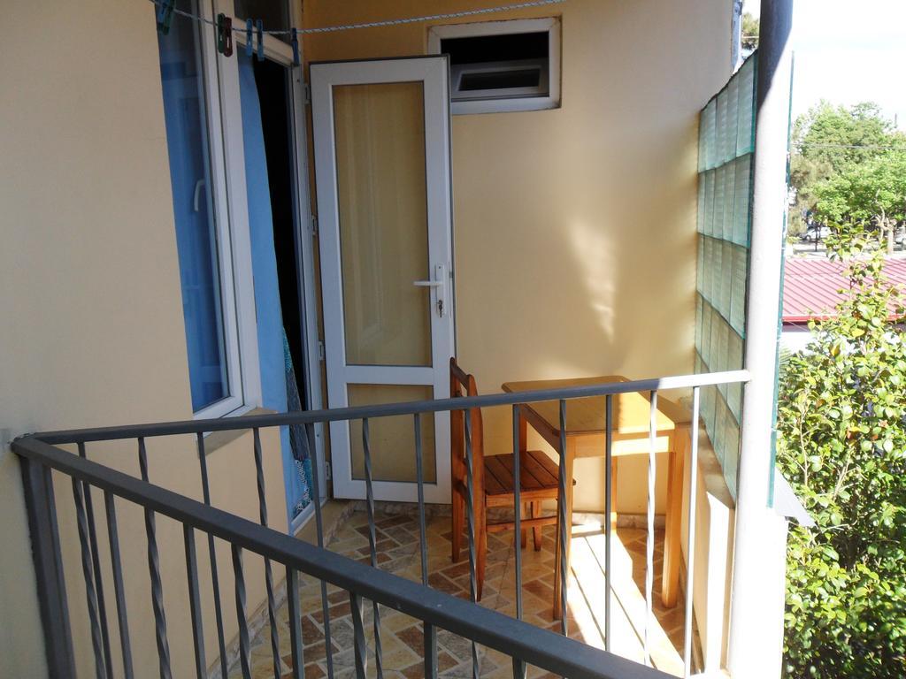 Guest House Nika Kobuleti Εξωτερικό φωτογραφία