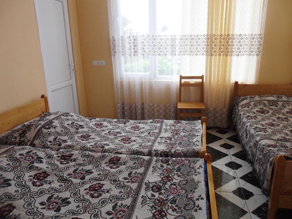 Guest House Nika Kobuleti Εξωτερικό φωτογραφία