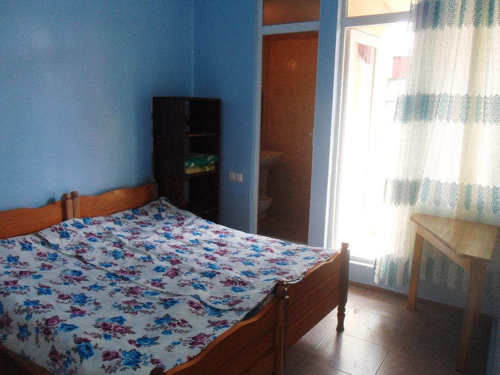 Guest House Nika Kobuleti Εξωτερικό φωτογραφία