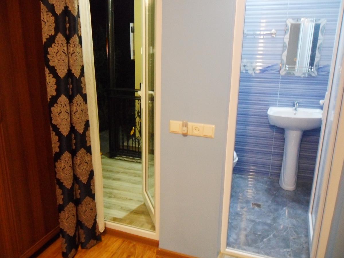 Guest House Nika Kobuleti Εξωτερικό φωτογραφία