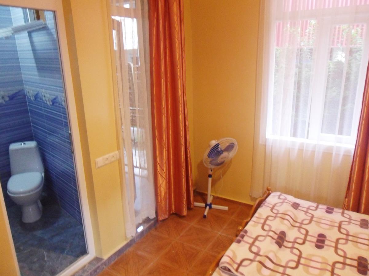 Guest House Nika Kobuleti Εξωτερικό φωτογραφία
