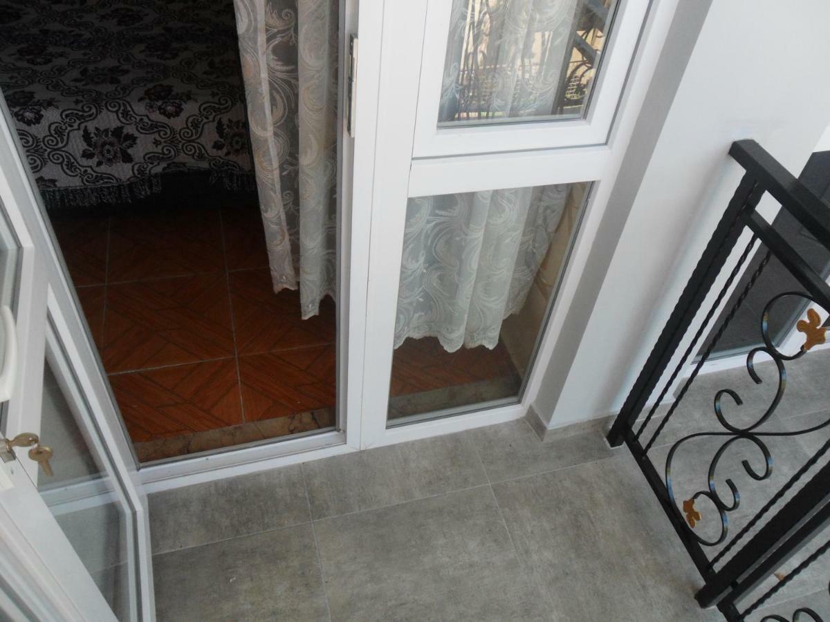 Guest House Nika Kobuleti Εξωτερικό φωτογραφία