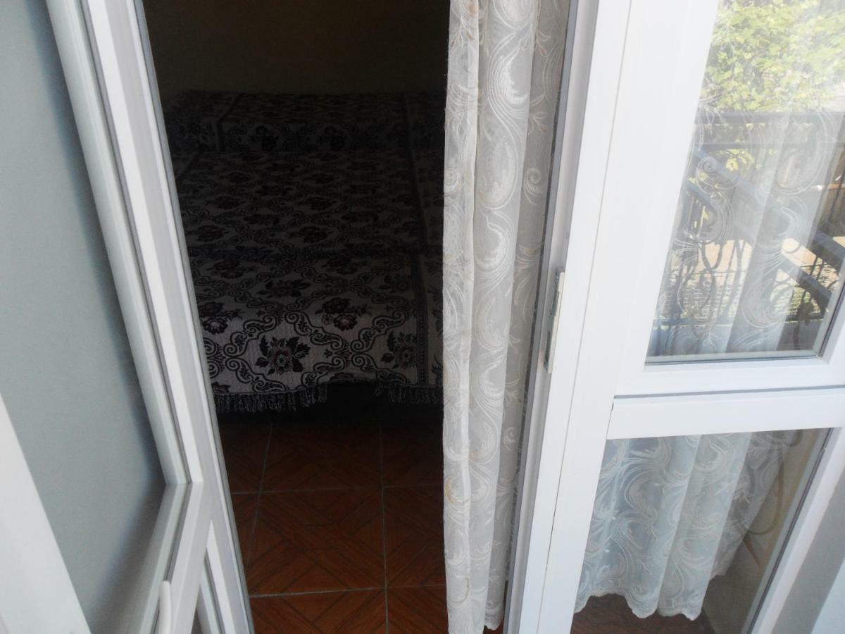 Guest House Nika Kobuleti Εξωτερικό φωτογραφία