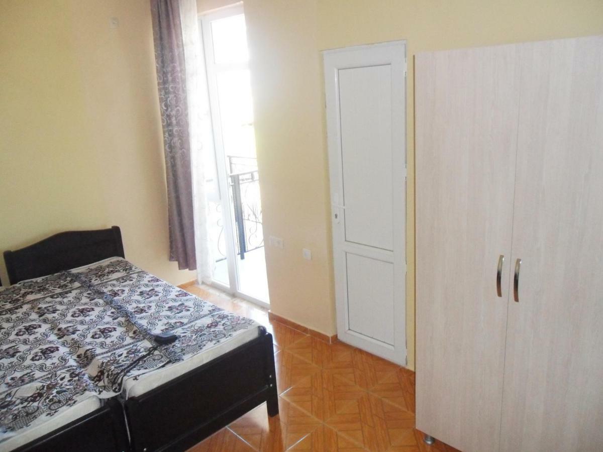 Guest House Nika Kobuleti Εξωτερικό φωτογραφία