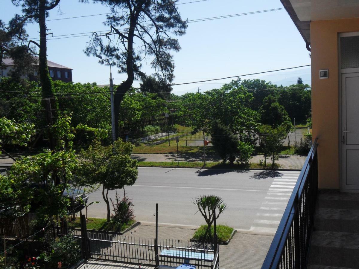 Guest House Nika Kobuleti Εξωτερικό φωτογραφία