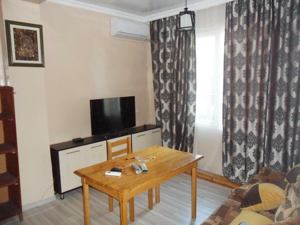 Guest House Nika Kobuleti Εξωτερικό φωτογραφία