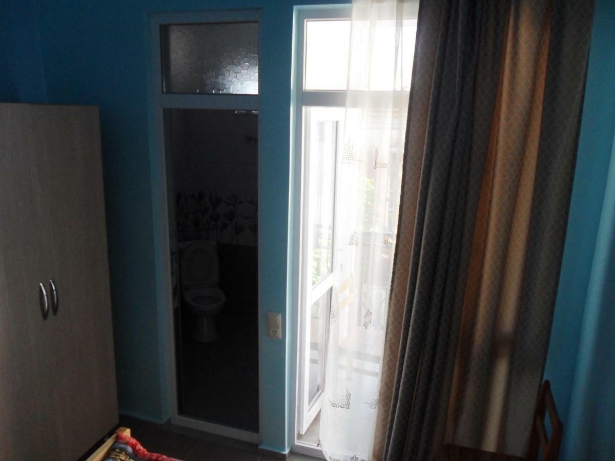 Guest House Nika Kobuleti Εξωτερικό φωτογραφία